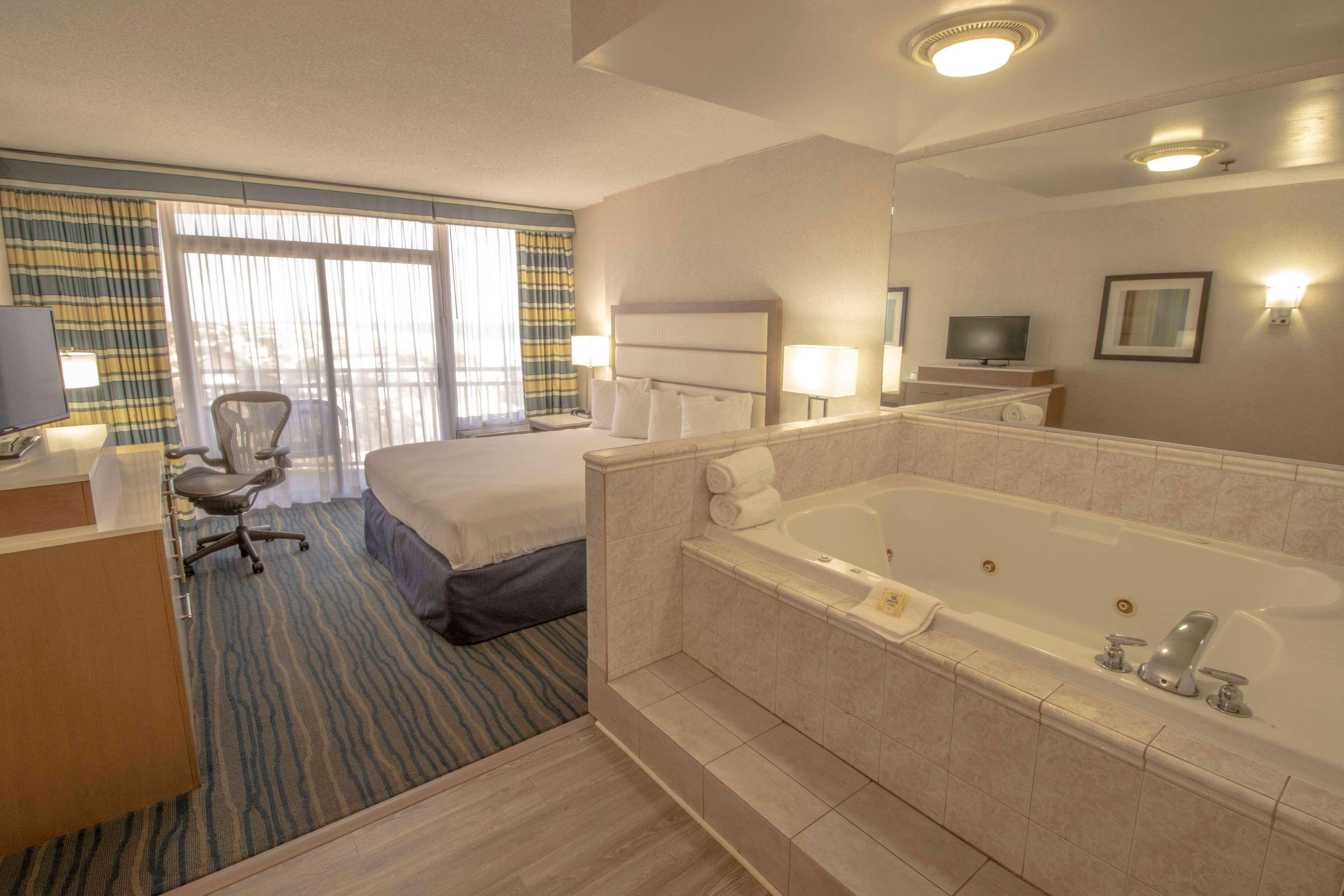 Wyndham Virginia Beach Oceanfront Экстерьер фото