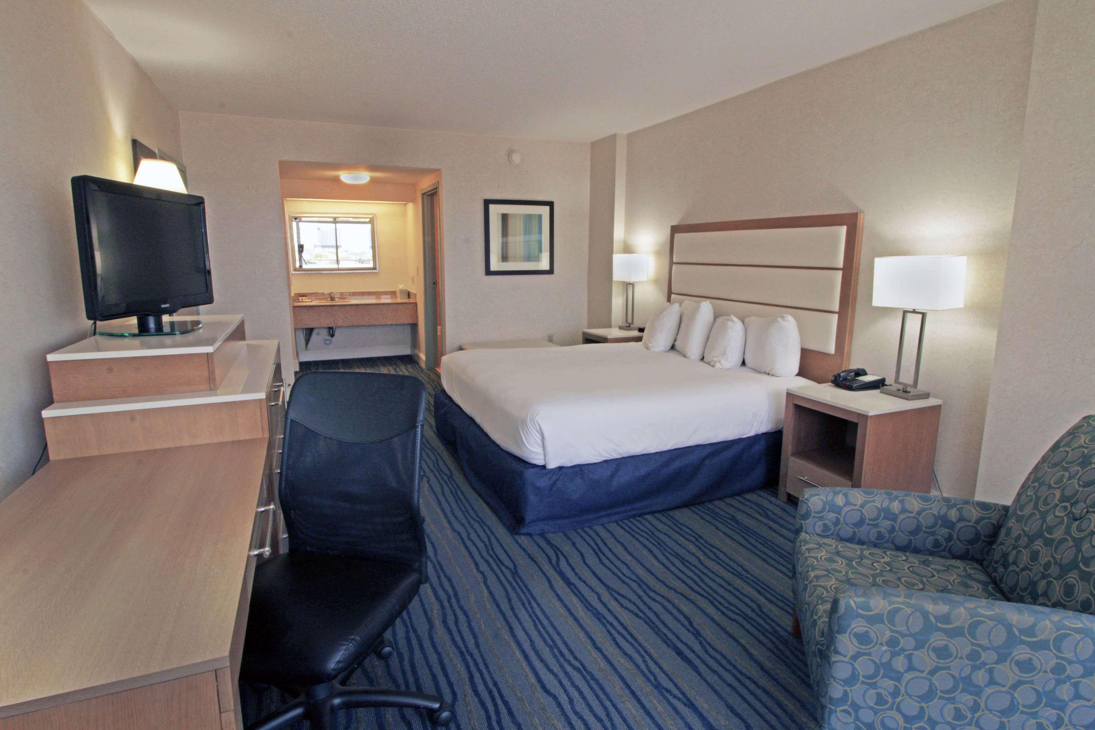 Wyndham Virginia Beach Oceanfront Экстерьер фото